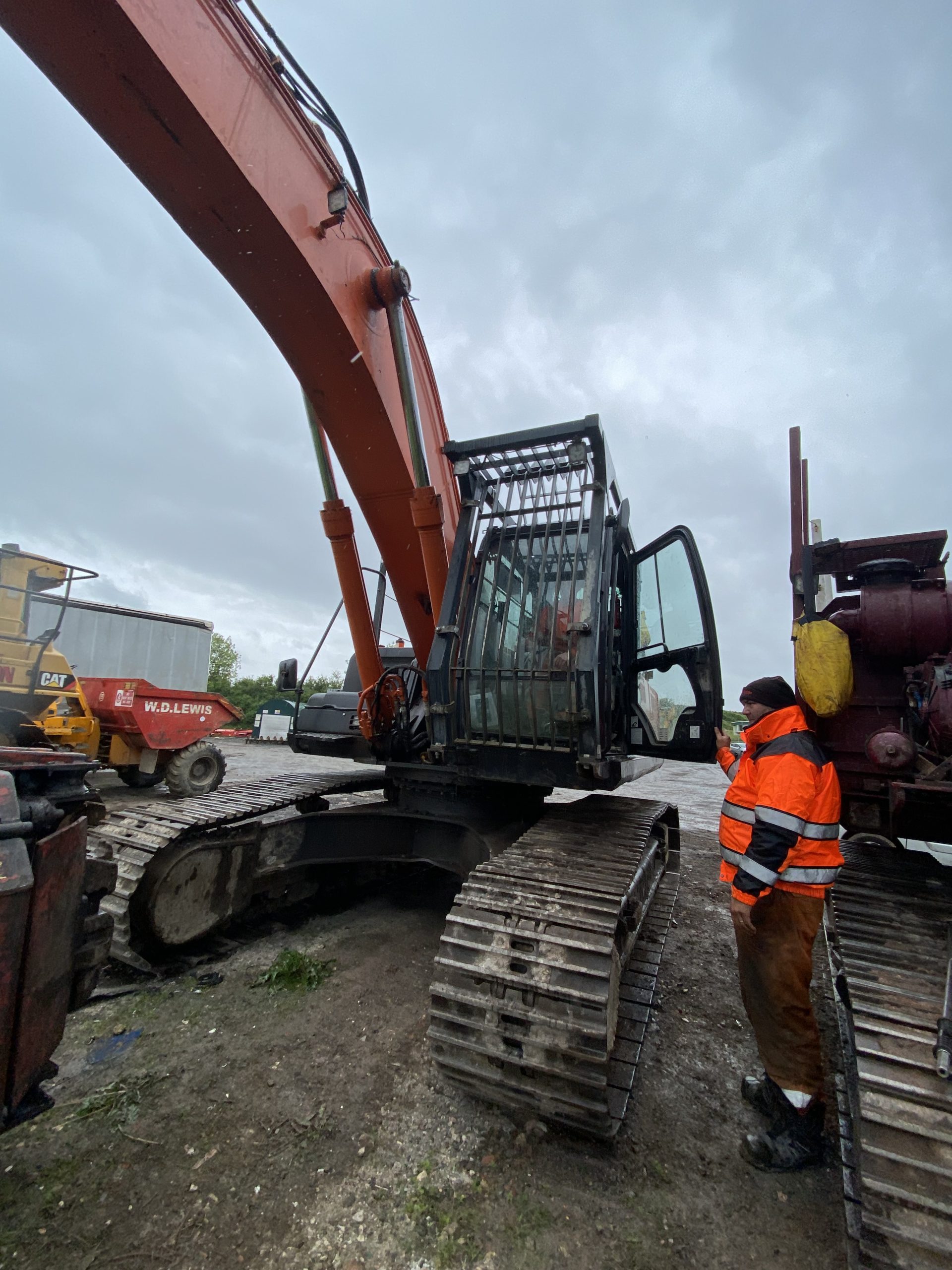 Movax piling excavator working on site